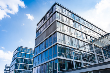 Foto eines Bürogebäudes in Zusammenhang mit dem Thema Gewerberaummietrecht in Kiel